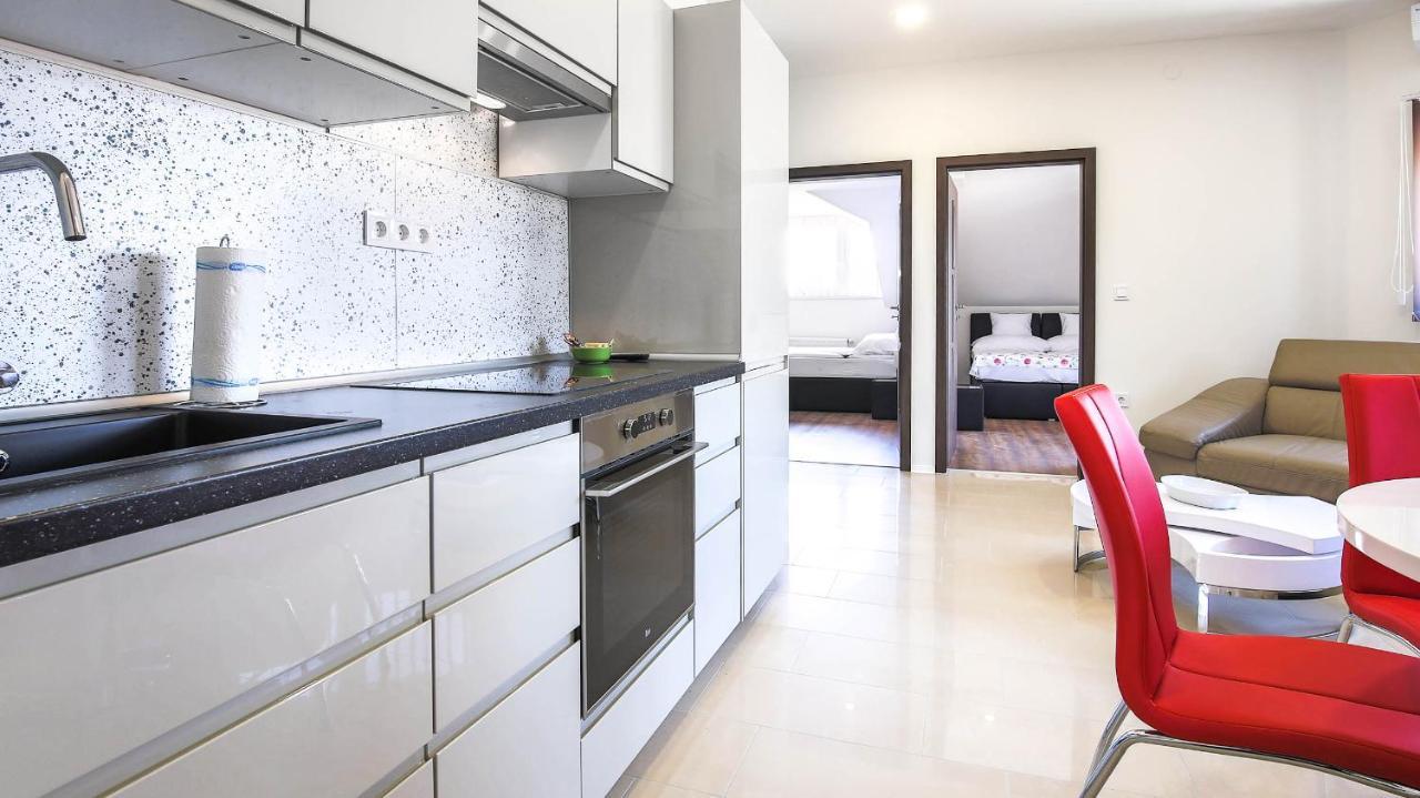 White Apartman שיופוק מראה חיצוני תמונה