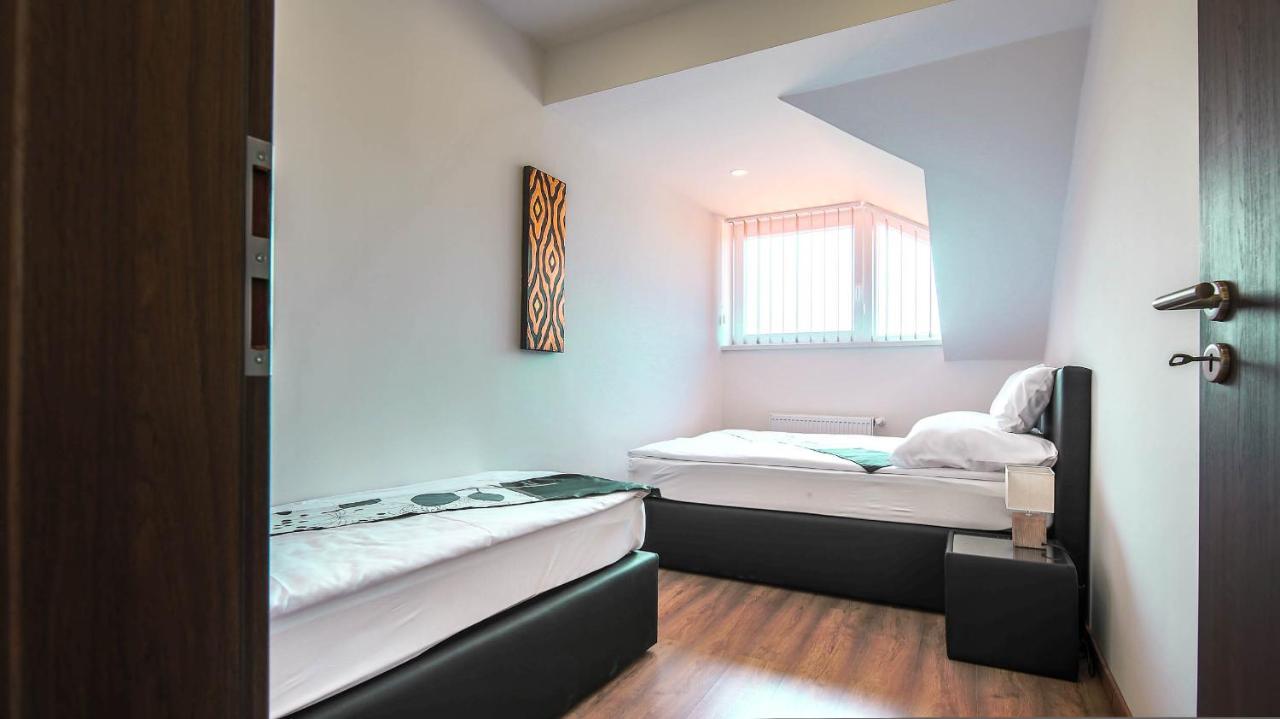 White Apartman שיופוק מראה חיצוני תמונה