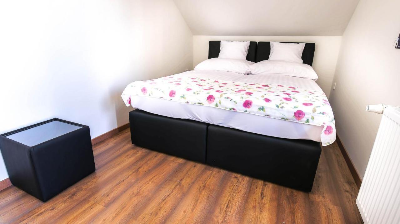 White Apartman שיופוק מראה חיצוני תמונה