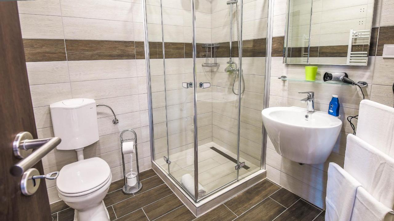 White Apartman שיופוק מראה חיצוני תמונה
